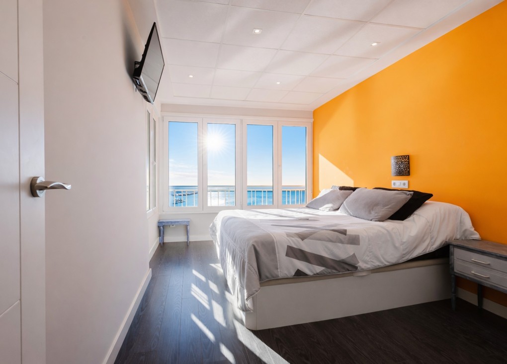 Resale - Apartment - Torrevieja - Acequion