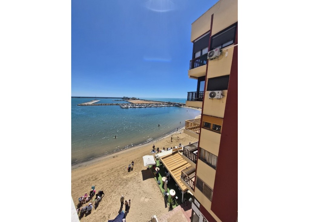 Resale - Apartment - Torrevieja - Acequion