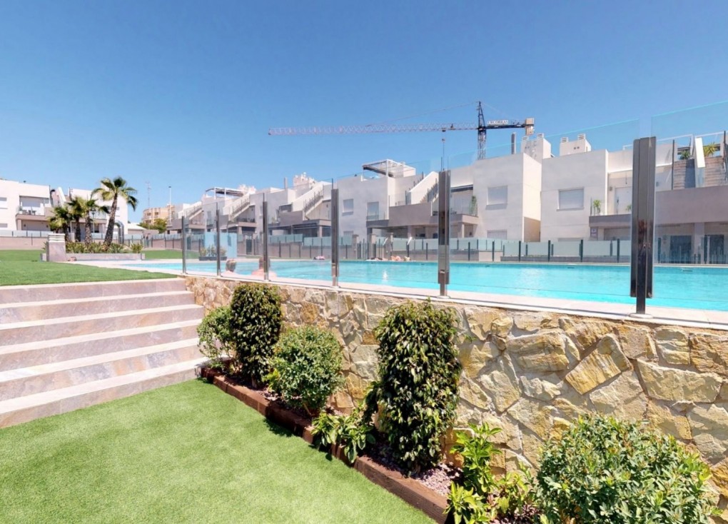 Resale - Apartment - Torrevieja - Aguas Nuevas
