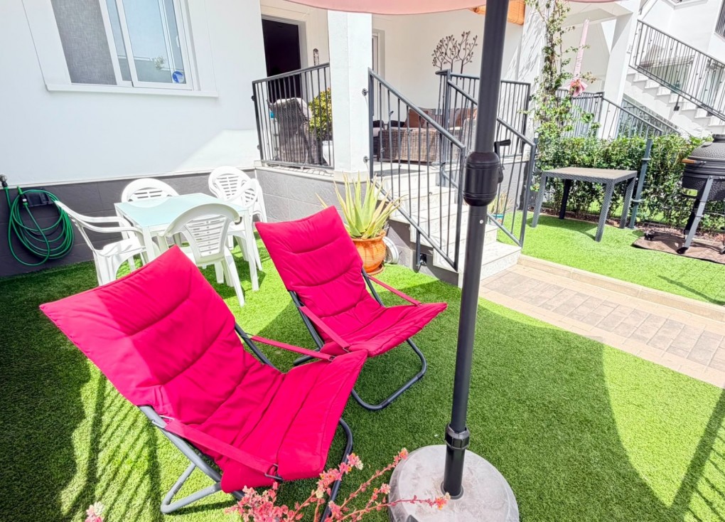 Resale - Apartment - Torrevieja - Aguas Nuevas