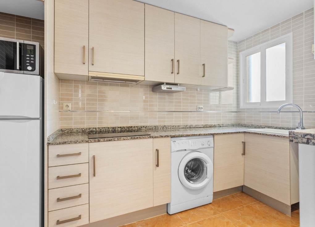 Resale - Apartment - Torrevieja - El Molino