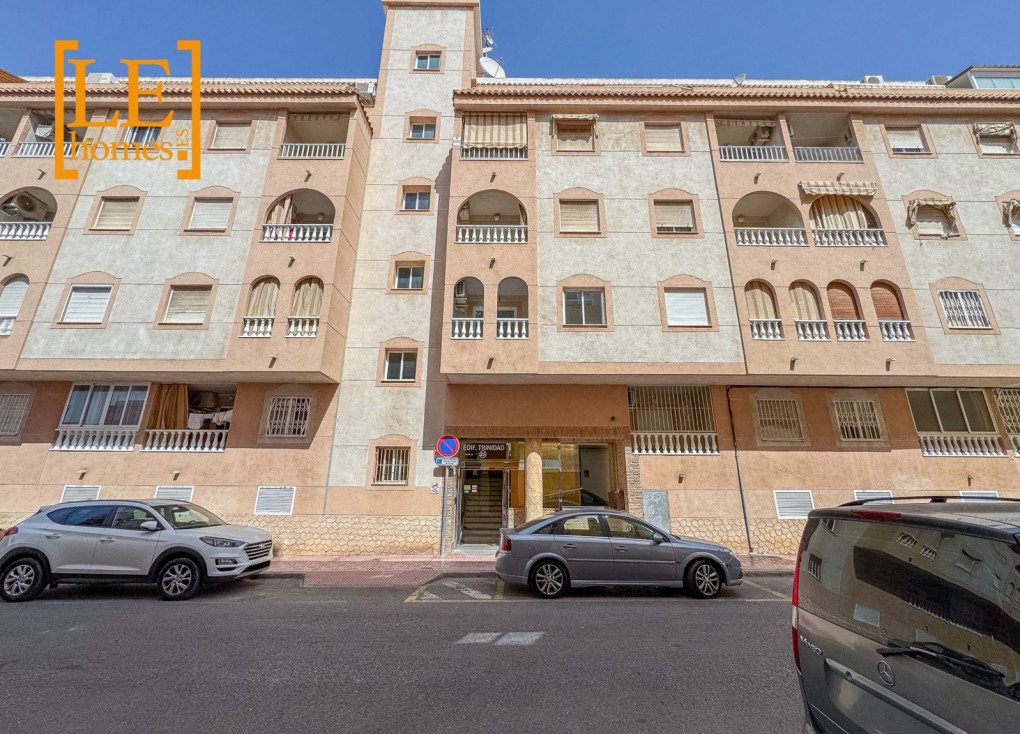 Resale - Apartment - Torrevieja - El Molino