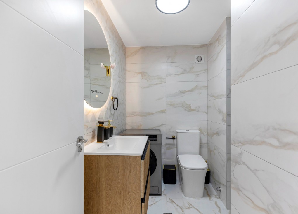 Resale - Apartment - Torrevieja - LA MATA