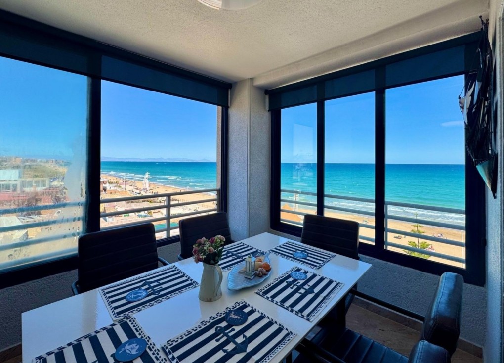 Resale - Apartment - Torrevieja - LA MATA