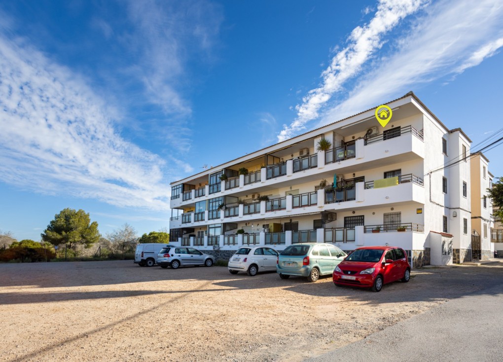 Resale - Apartment - Torrevieja - La Siesta