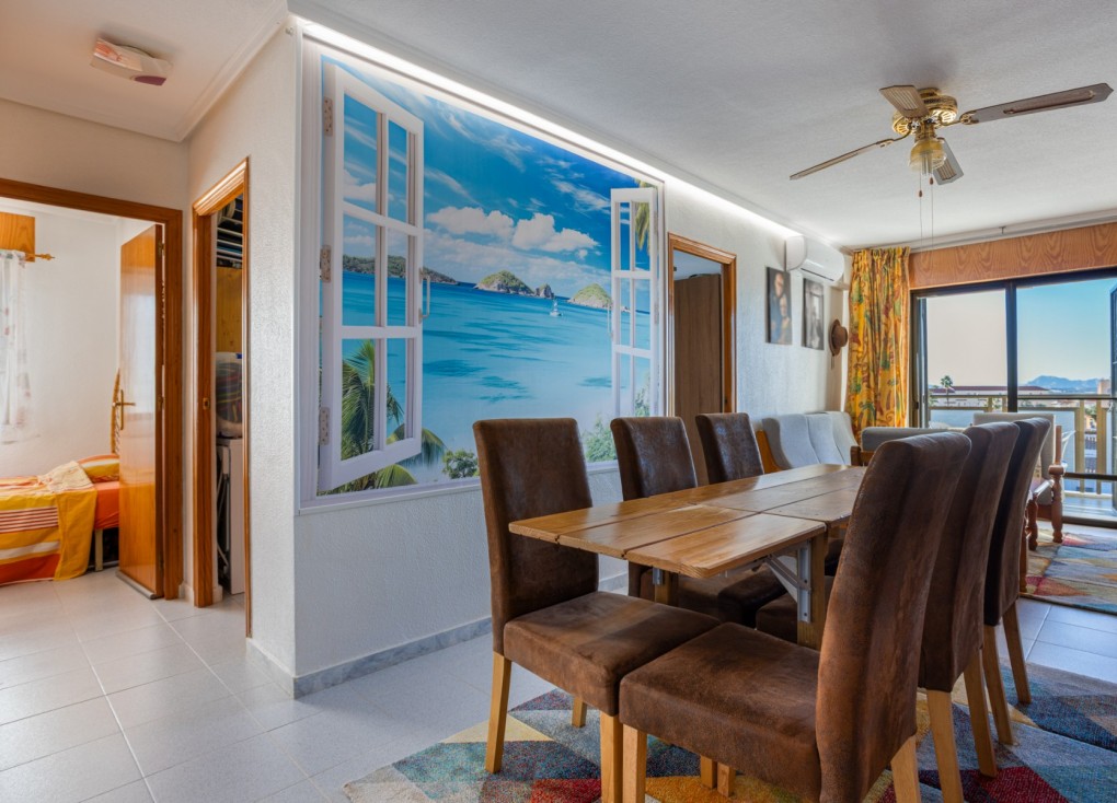 Resale - Apartment - Torrevieja - La Siesta