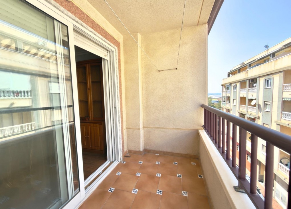 Resale - Apartment - Torrevieja - Parque de las Naciones