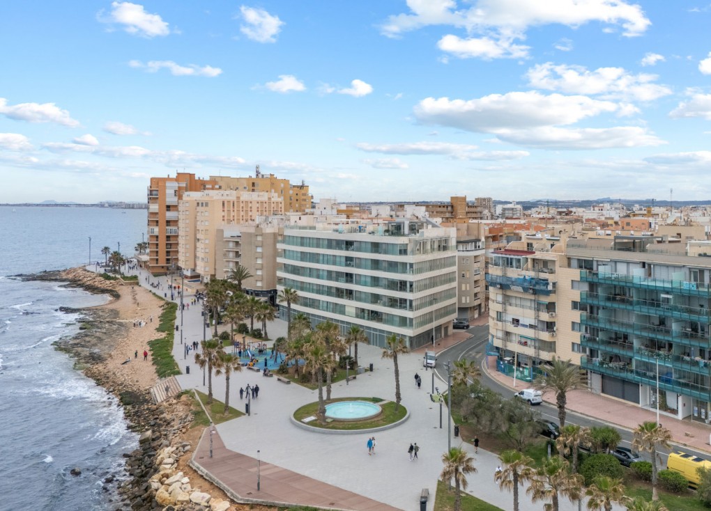 Resale - Apartment - Torrevieja - Playa de los Locos