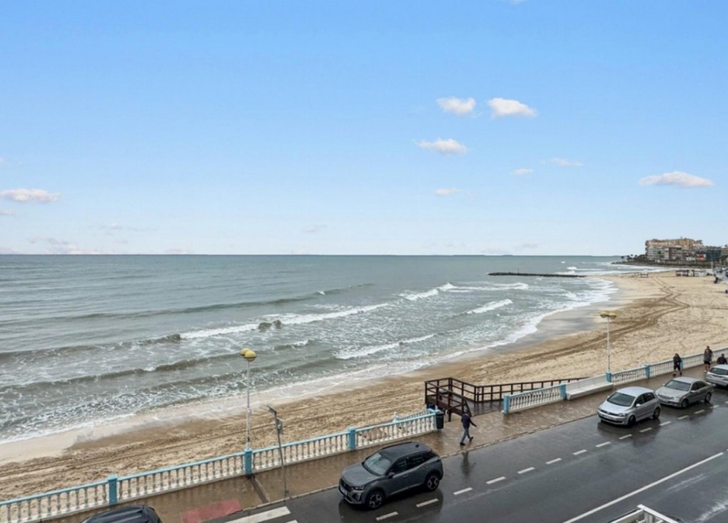 Resale - Apartment - Torrevieja - Playa de los Locos