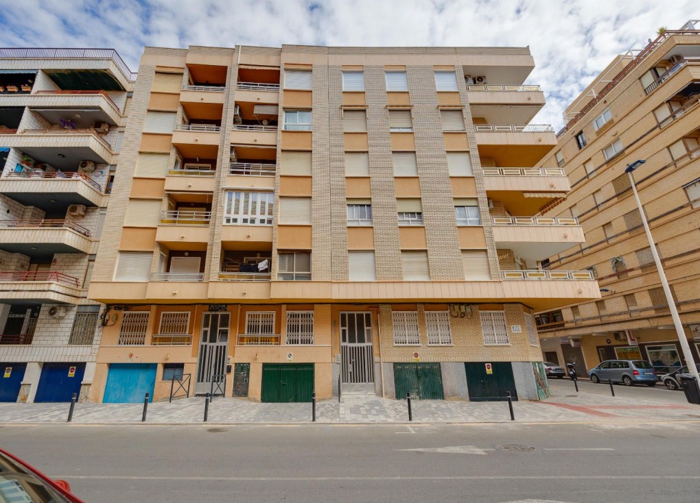 Resale - Apartment - Torrevieja - Playa del Cura