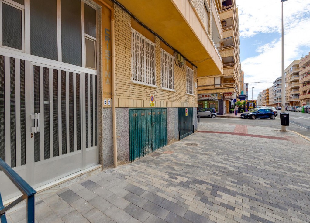 Resale - Apartment - Torrevieja - Playa del Cura