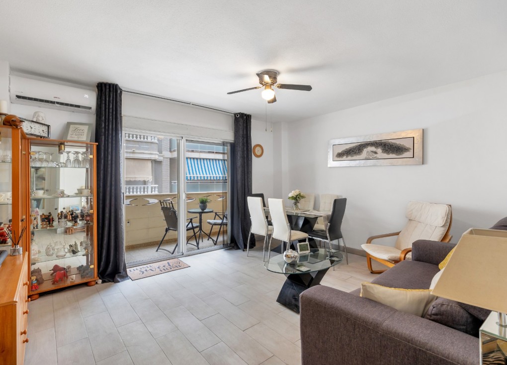 Resale - Apartment - Torrevieja - Playa del Cura