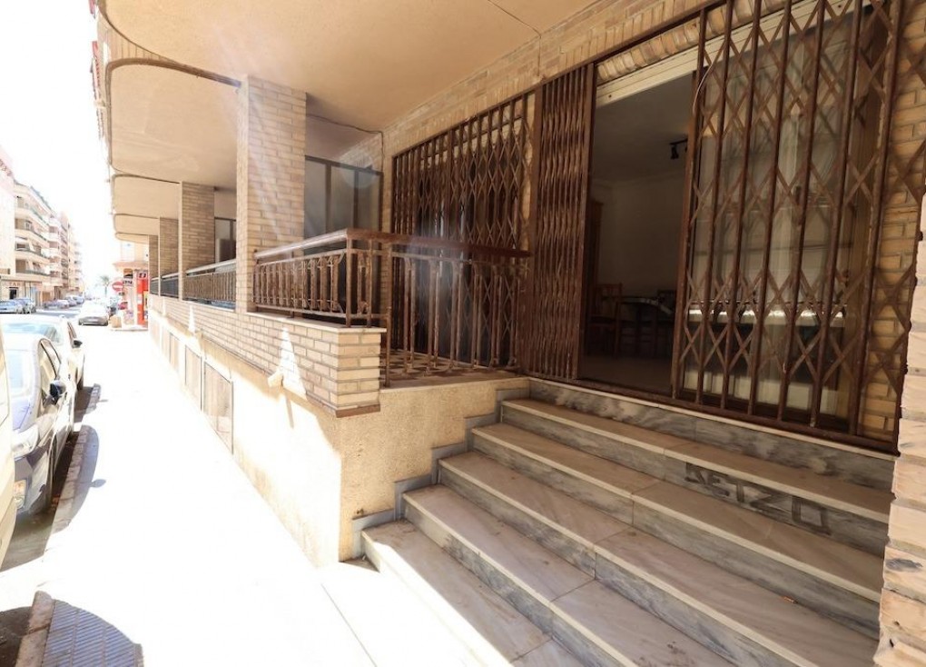 Resale - Apartment - Torrevieja - Playa del Cura