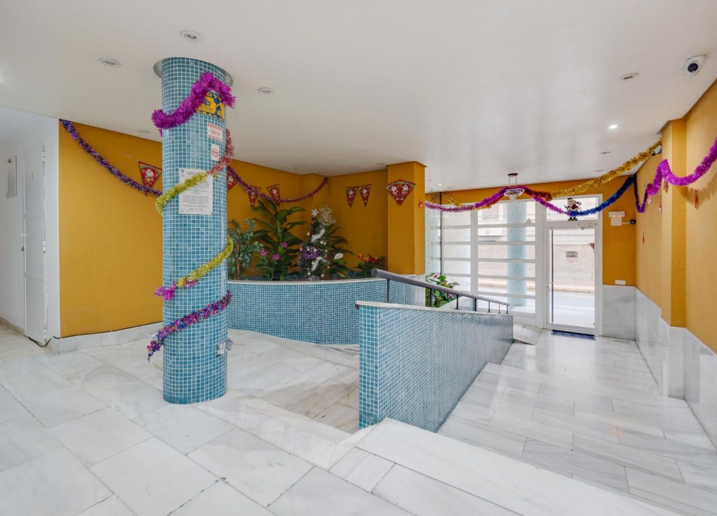Resale - Apartment - Torrevieja - Playa del Cura