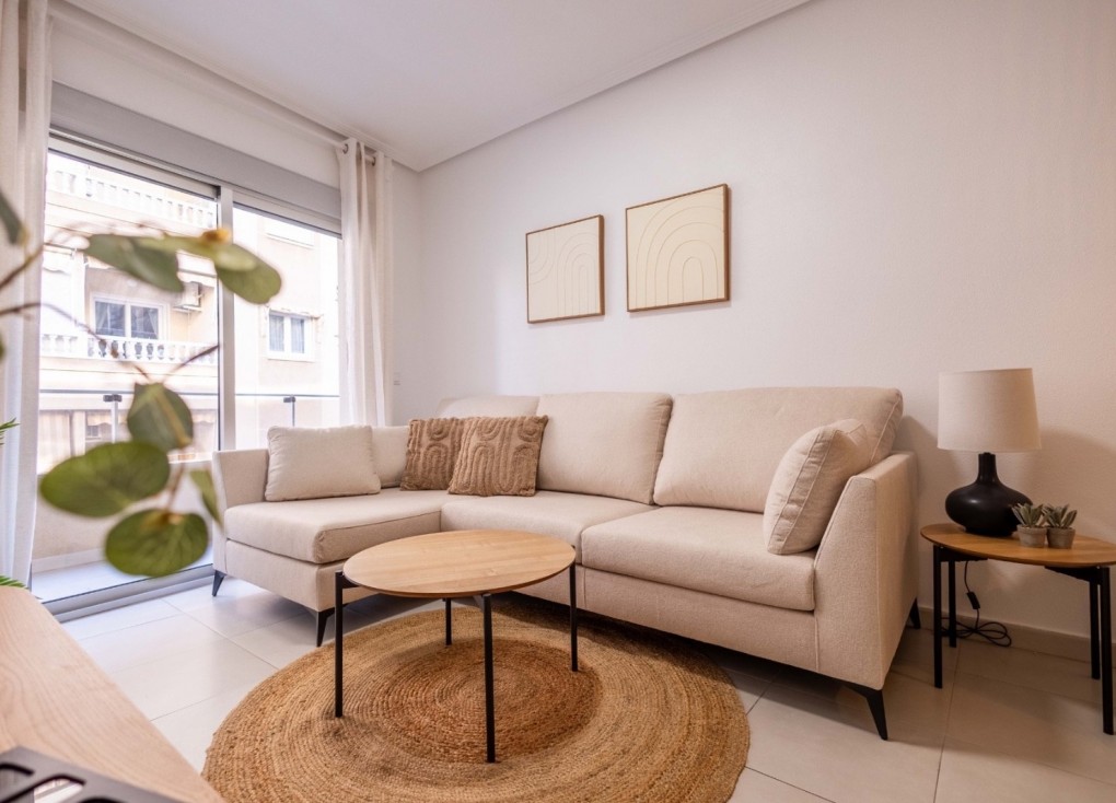 Resale - Apartment - Torrevieja - Playa del Cura