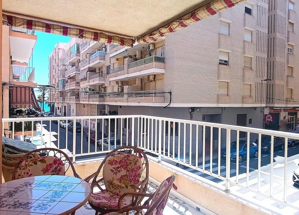 Resale - Apartment - Torrevieja - Playa del Cura