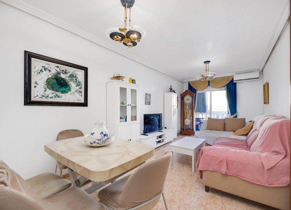 Resale - Apartment - Torrevieja - Puerto deportivo marina salinas