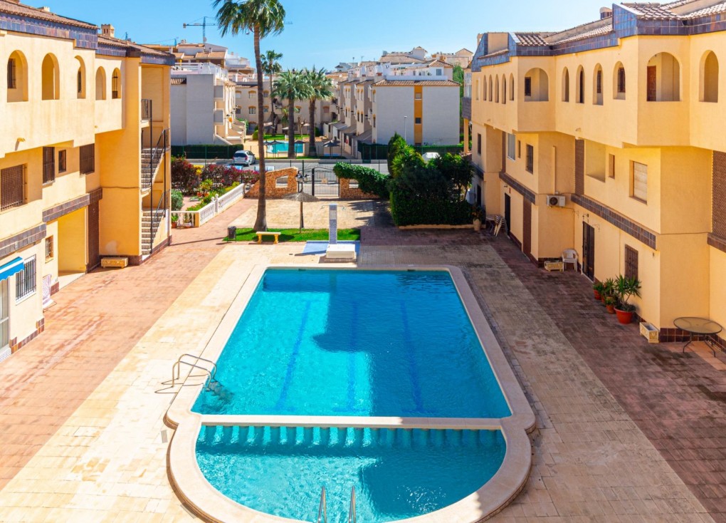 Resale - Apartment - Torrevieja - Punta Prima