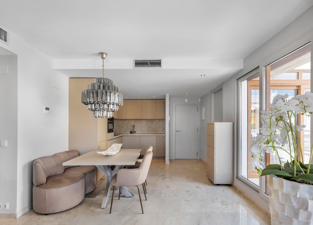 Resale - Apartment - Torrevieja - Punta Prima