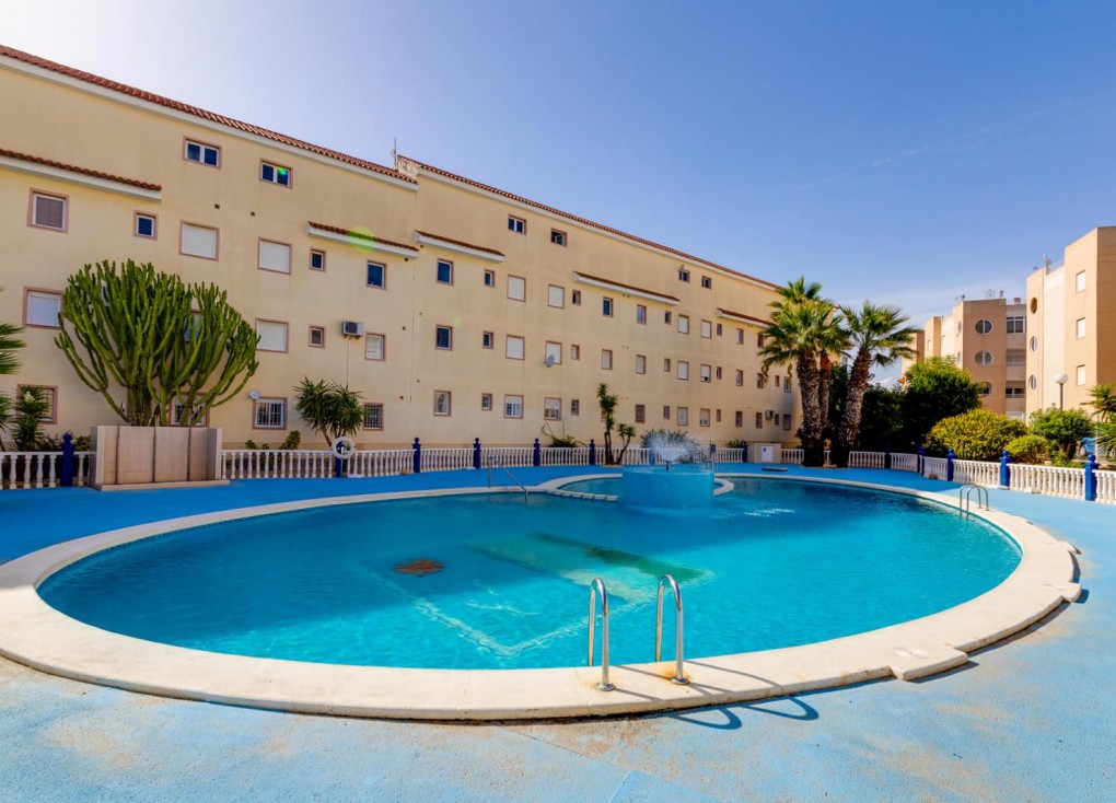 Resale - Apartment - Torrevieja - San Luis