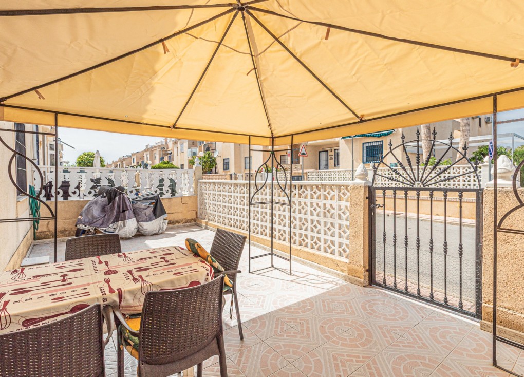 Resale - Apartment - Torrevieja - San Luis
