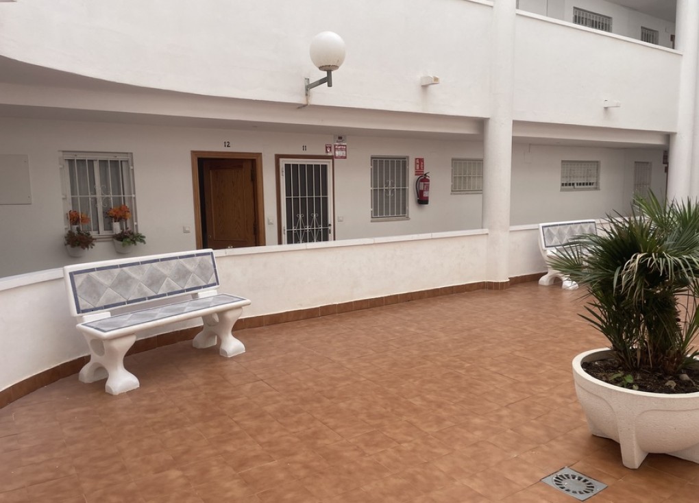 Resale - Apartment - Torrevieja