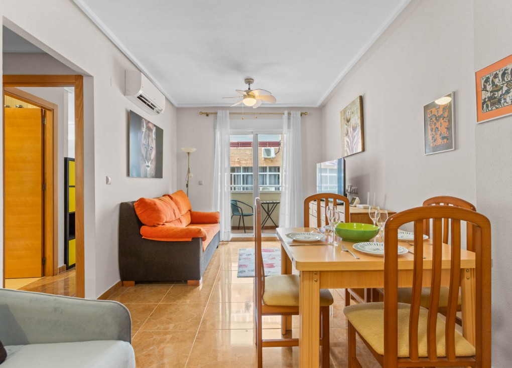 Resale - Apartment - Torrevieja