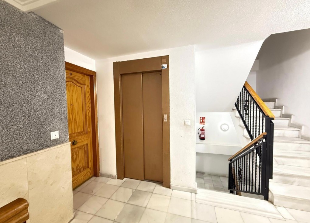 Resale - Apartment - Torrevieja