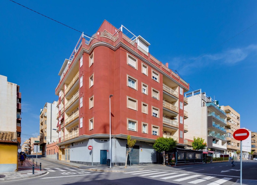 Resale - Apartment - Torrevieja