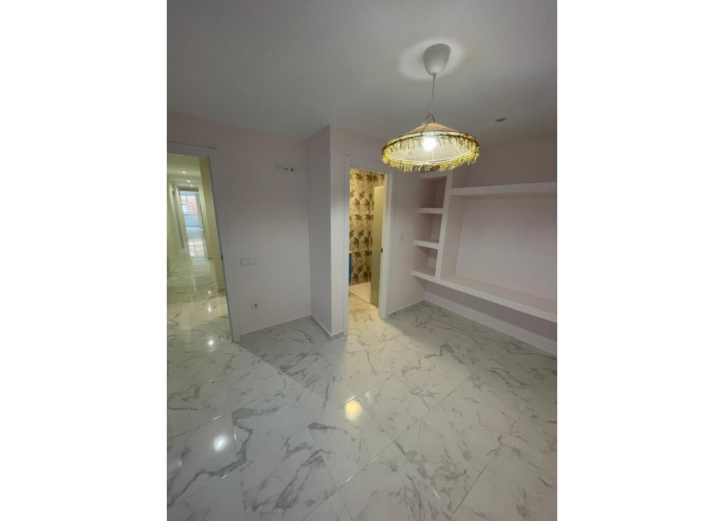 Resale - Apartment - Torrevieja