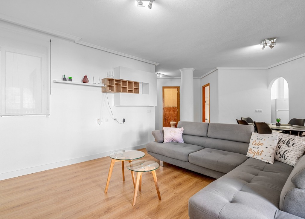 Resale - Apartment - Torrevieja
