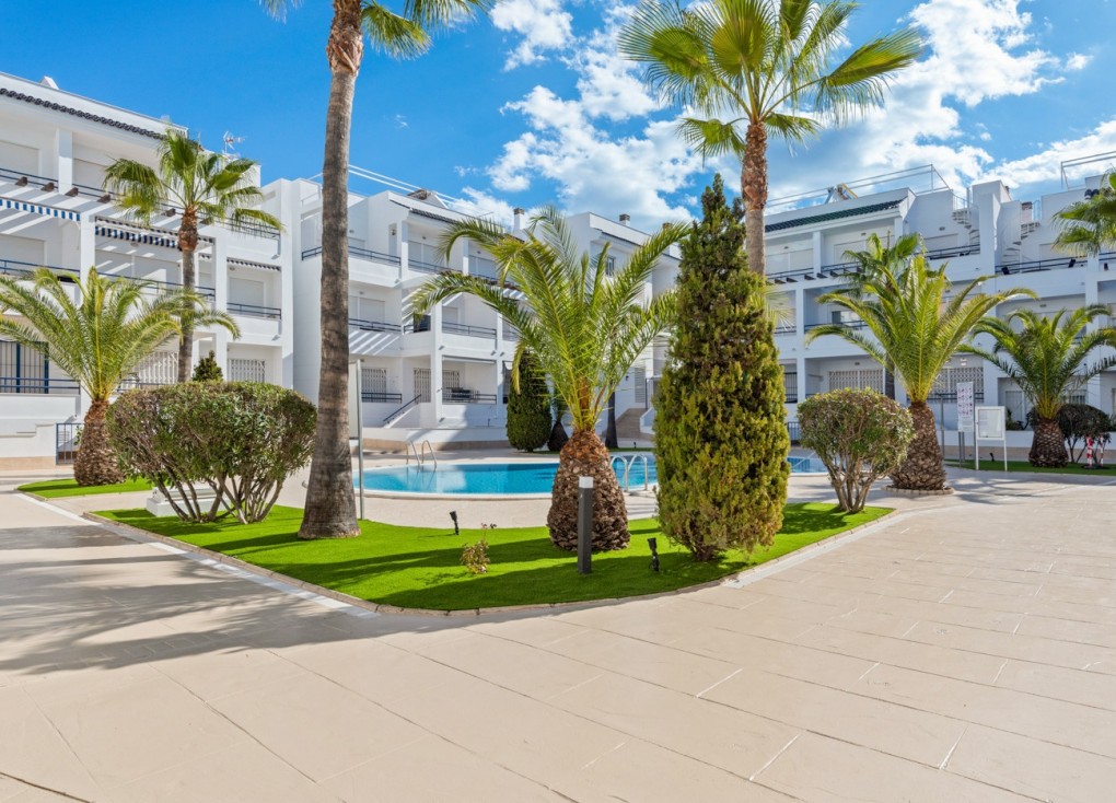 Resale - Apartment - Torrevieja
