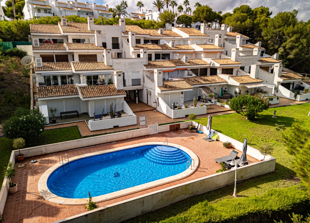 Resale - Apartment - Villamartín