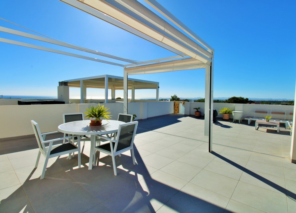 Resale - Apartment - Villamartín