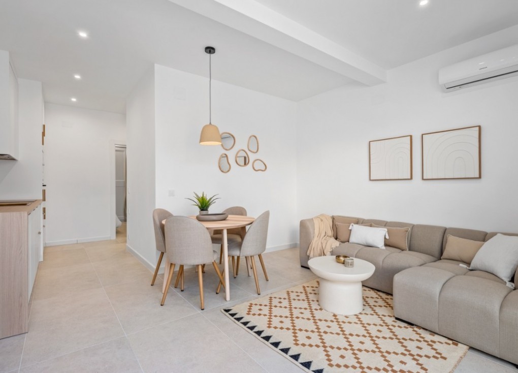 Resale - Bungalow - La Siesta