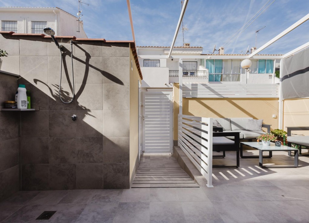 Resale - Bungalow - Torrevieja - Acequion