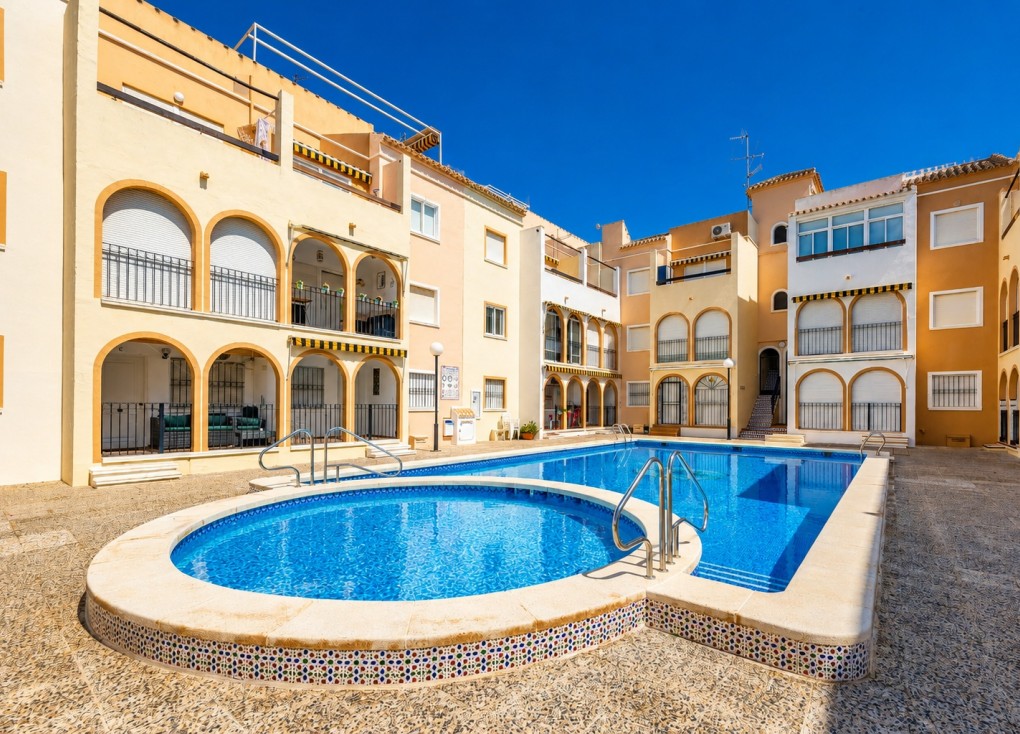 Resale - Bungalow - Torrevieja - Acequion