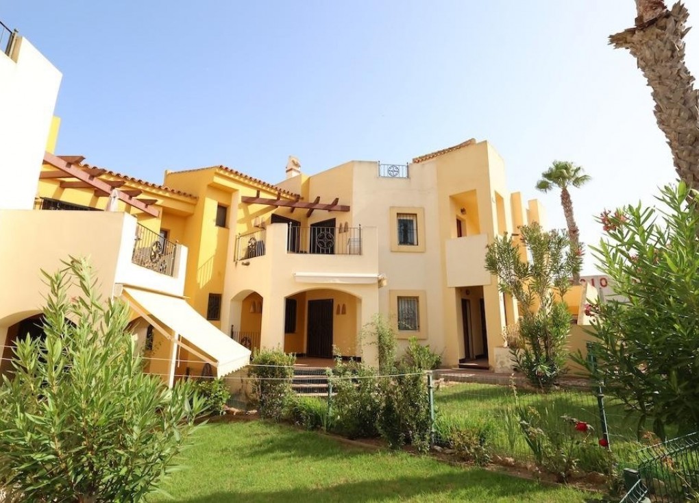 Resale - Bungalow - Torrevieja - Los Altos