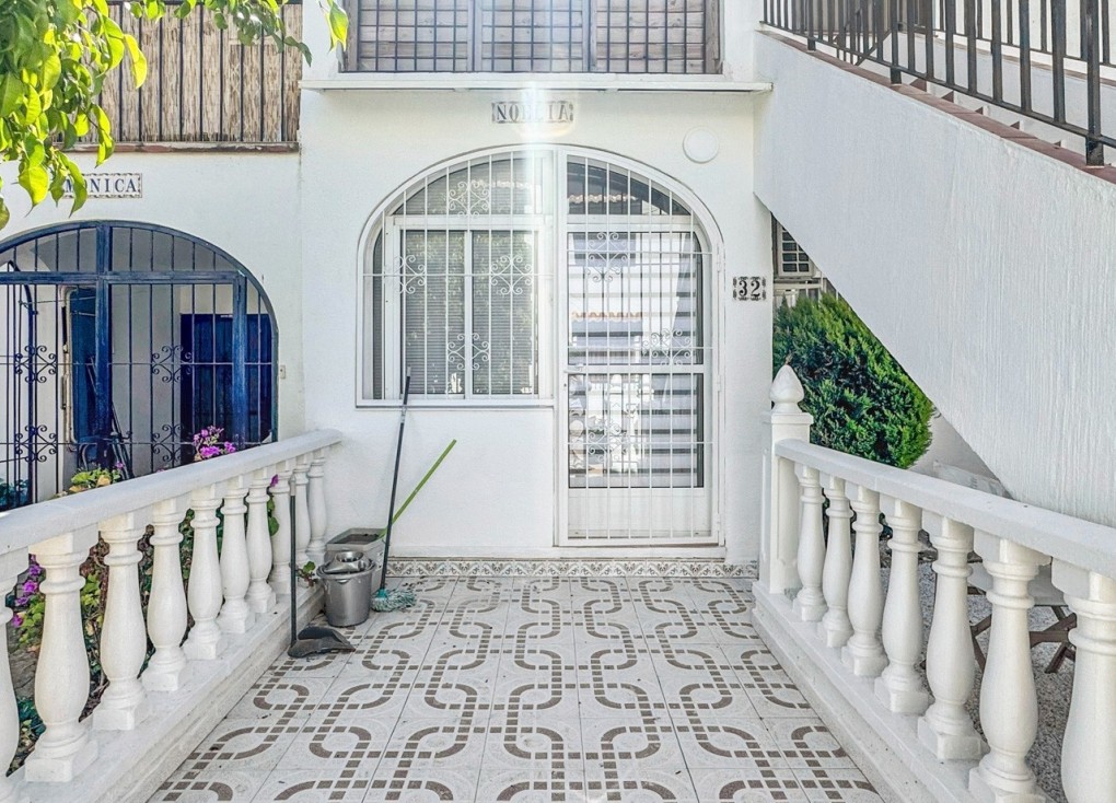 Resale - Bungalow - Torrevieja - Los Balcones