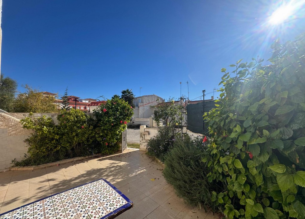 Resale - Bungalow - Torrevieja - Torretas