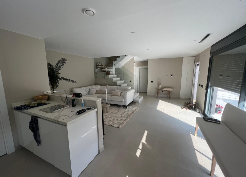 Resale - Chalet - Algorfa