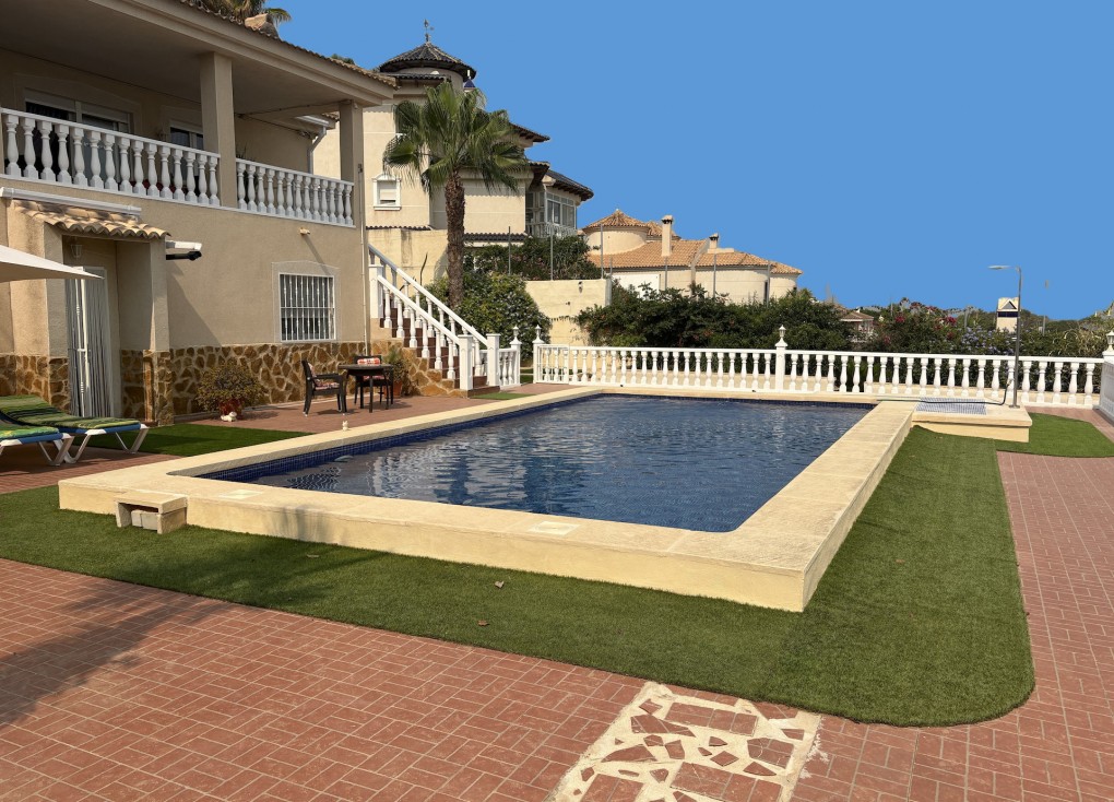 Resale - Chalet - Algorfa