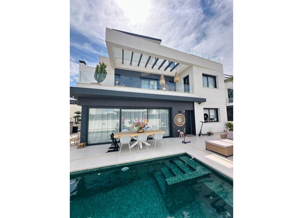 Resale - Chalet - Algorfa