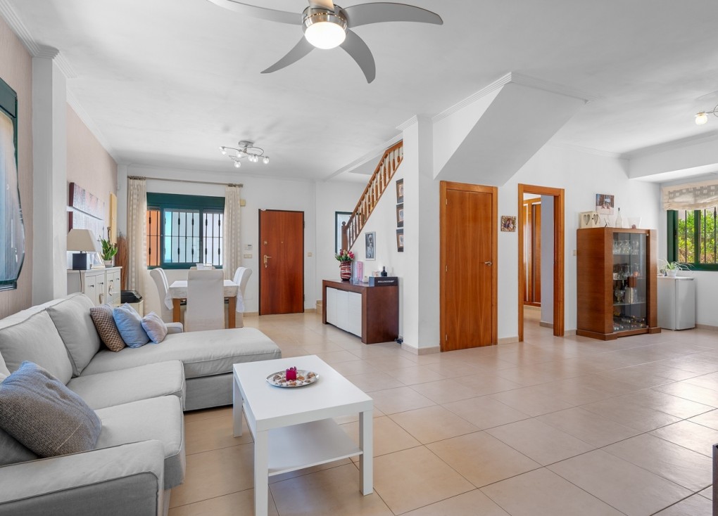 Resale - Chalet - Ciudad quesada - Rojales