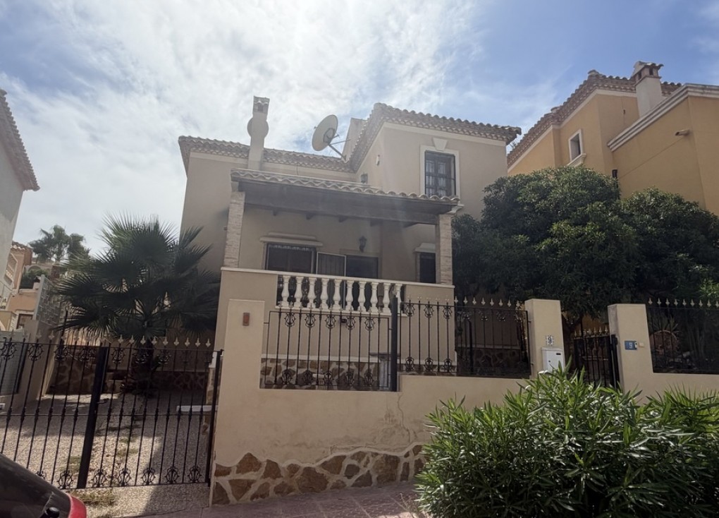 Resale - Chalet - Ciudad quesada