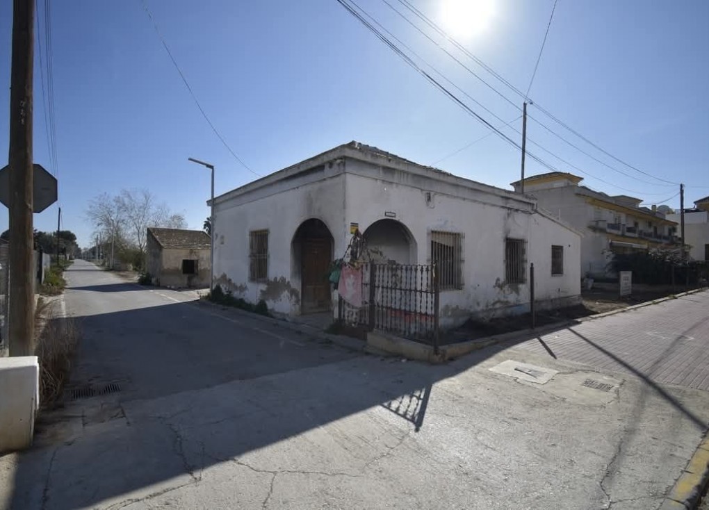 Resale - Chalet - Daya Nueva