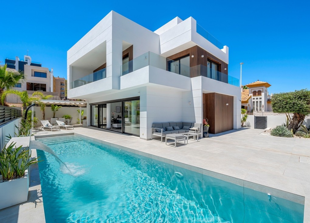 Resale - Chalet - Guardamar del Segura