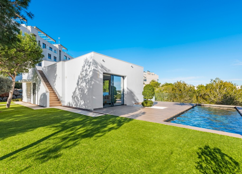 Resale - Chalet - Las Colinas