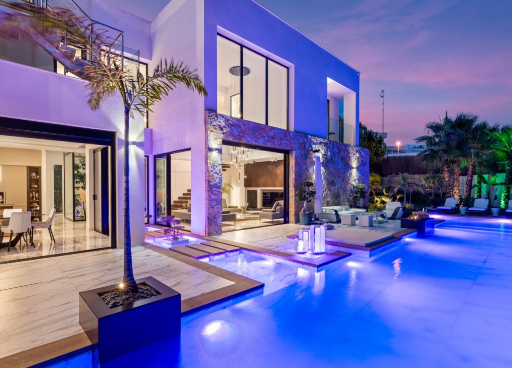 Resale - Chalet - Las Colinas