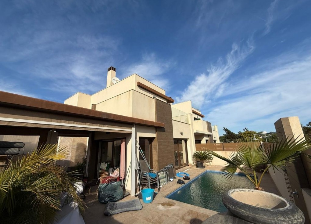 Resale - Chalet - Los Montesinos - LOS MONTESINOS